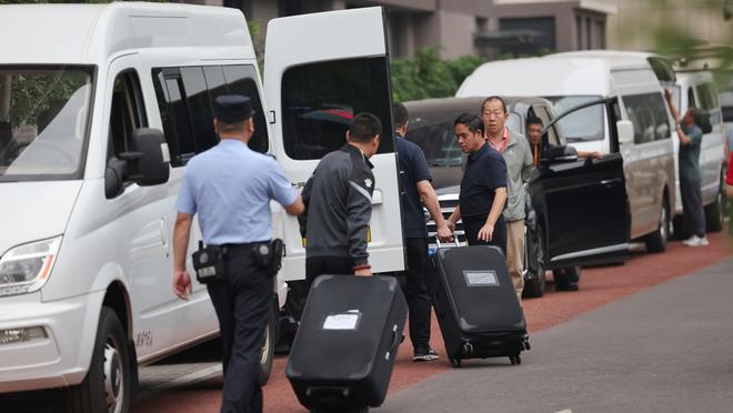 今日趣图：曼城还没动手，有的球队就退出争冠回到熟悉的位置